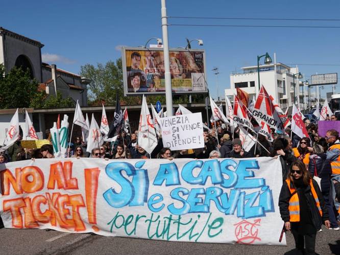 Bewoners protesteren zelf tegen toegangsticket van 5 euro voor toeristen om Venetië te bezoeken
