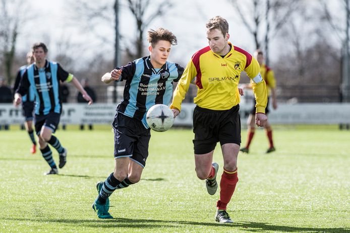 Job Harmsen(links) in actie tegen VIOS Beltrum