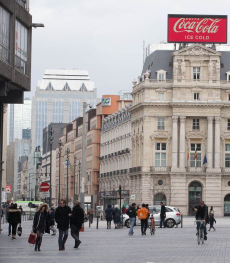 Saga du panneau publicitaire à De Brouckère: une première victoire pour Coca-Cola