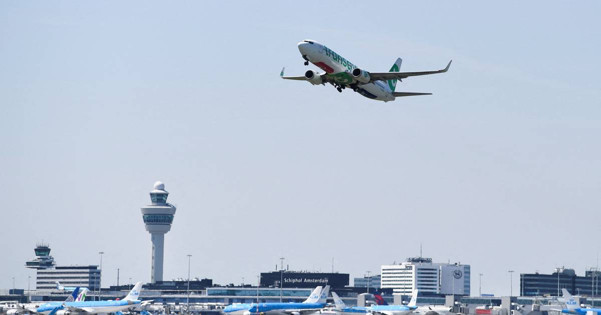 L’aéroport de Schiphol conseille aux voyageurs de venir en train le lundi |  Voyager