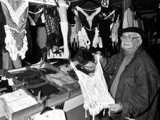 Oom Hans was bekend door frivole ondermode: bodysuits in luipaarddessin als warme broodjes verkocht

