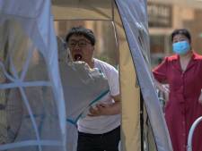 Meer dan vijfduizend mensen in quarantaine in Peking nadat man uit verplichte isolatie ‘ontsnapt’