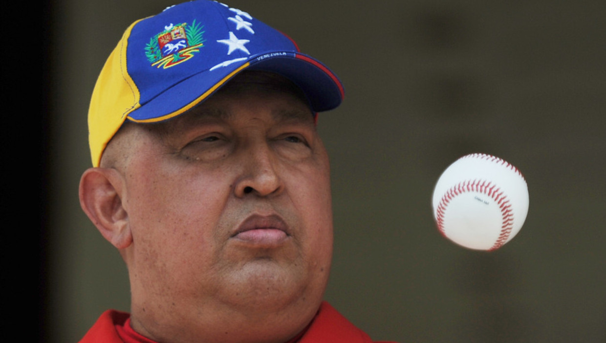 Chávez verscheen in honkbaloutfit voor een persconferentie. Beeld afp