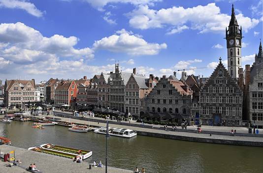De Gras- en Korenlei in Gent. De gerichte campagne zal drie jaar lopen en de troeven van Brugge, Gent, Antwerpen, Mechelen en Leuven internationaal in de kijker zetten