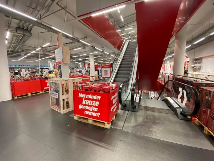 Krankzinnigheid Ochtend gymnastiek Slim MediaMarkt sluit bovenste etage van winkel in Eindhoven: slimme zet of  gebrek aan visie? | Eindhoven | bd.nl