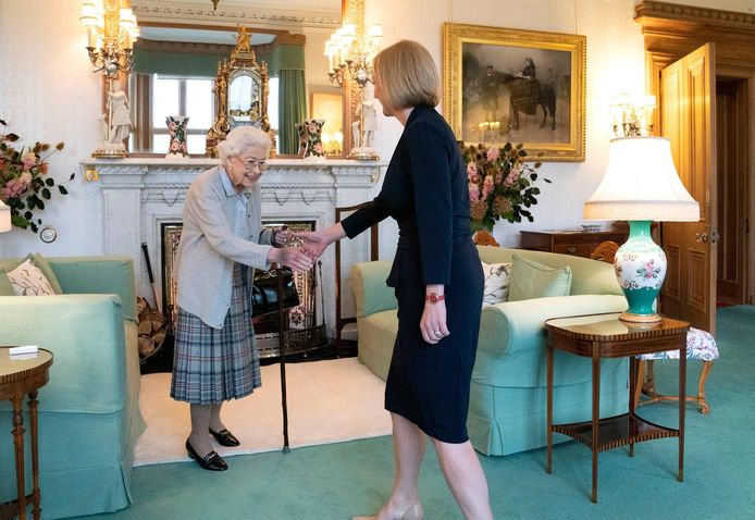 La souveraine britannique de 96 ans, Elizabeth II, avec la nouvelle Première ministre, Liz Truss.