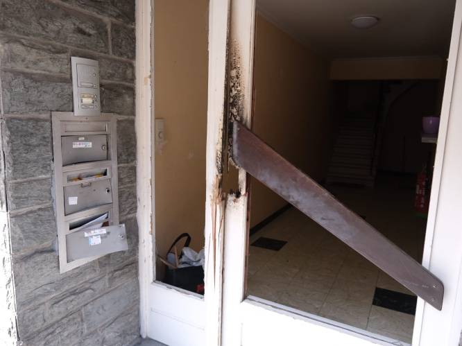 Explosief ontploft aan woning in rustige buurt in Jette: buurtbewoners denken aan een conflict in privésfeer