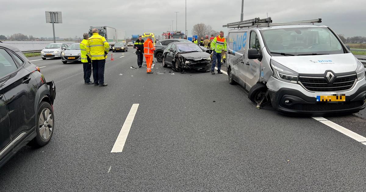 Ongeluk bij Twello veroorzaakt vertraging op de A1 tussen Deventer en Apeldoorn.