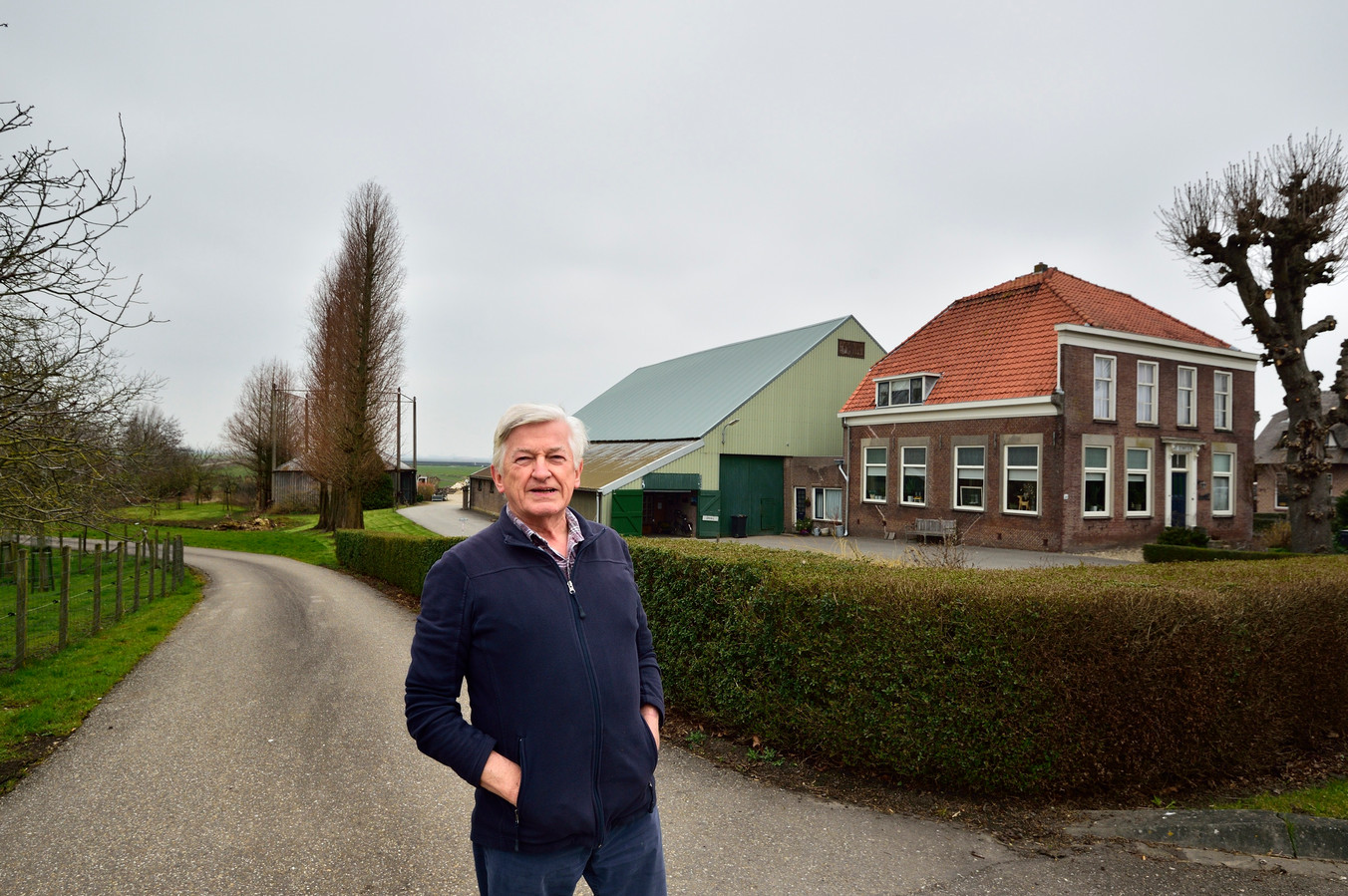 Ontdek Maan katje 170-jarige historische boerderij moet plaats maken voor rotonde, politiek  wil de sloop voorkomen | Foto | AD.nl