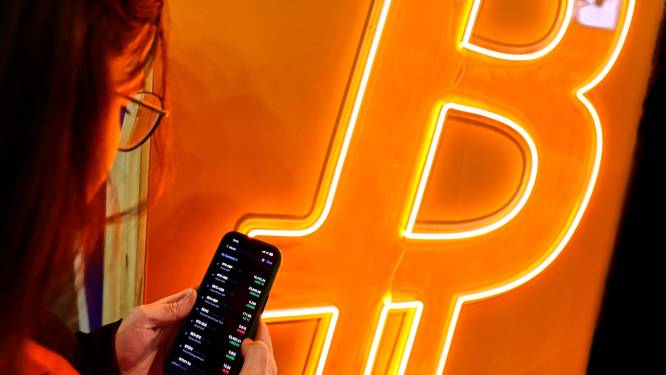 Na bewogen week op bankenmarkt: Bitcoin op hoogste niveau in negen maanden