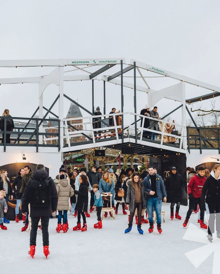 De schaatsbaan blijft tot en met 5 februari open.  Beeld 