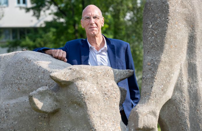 Leo den Hartog heeft een tienpuntenplan gemaakt om de problemen rond veehouderij op te lossen.