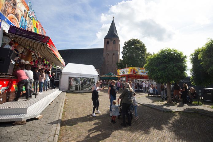 De kermis in Steenderen zoals deze in 2019 gevierd werd.