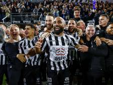 TERUGLEZEN | Supporters en spelers vieren groot feest na behalen kampioenschap