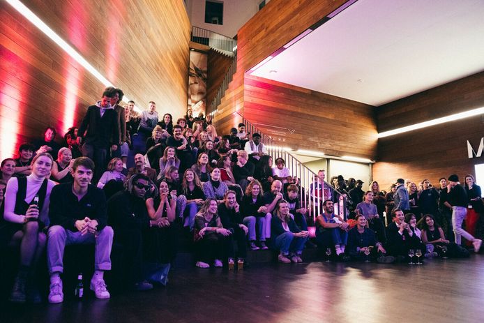 ModeMuseum en DE SINGEL organiseren nocturnes voor jong talent.