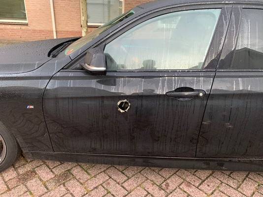 Op De Stoelen Na Werd Alles Uit De Auto Van Rony Gestolen Hij Is Niet Het Enige Slachtoffer Oosterhout Bndestem Nl