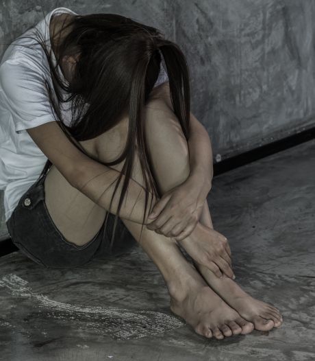 Schokkende zedenzaak Eindhoven: tientallen klanten betaalden voor seks met meisje (16)