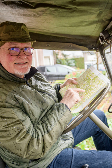 Frank Waanders rijdt per jeep langs Twents oorlogsverleden: ‘Ik laat sporen uit de oorlog zien’
