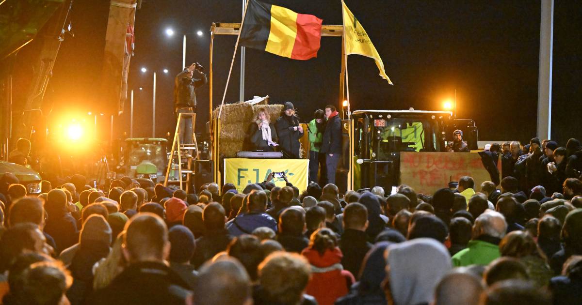 Farmers Block Access to Colruyt Supermarkets in Protest Against Meat Price Increase