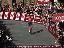Exploit de Tom Pidcock qui remporte en solitaire les Strade Bianche 