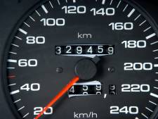 Zo ontdek je de echte kilometerstand van een auto