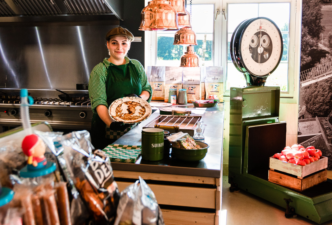 Een carrière als sterrenchef kan Madelon van den Hoogen (21) met haar extreme notenallergie wel vergeten, maar op Avonturenboerderij Molenwaard bakt ze met een gerust hart pannenkoeken.