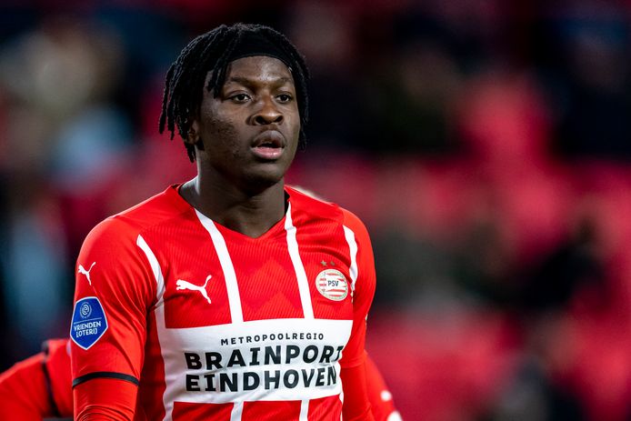 Johan Bakayoko maakt in het bekerduel met NAC zijn debuut.