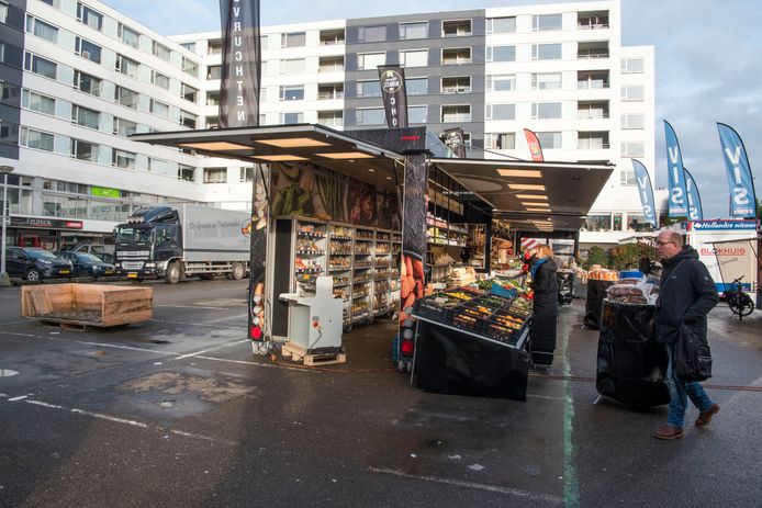 Den Heuvel is een ongezellige plek voor de weekmarkt in Velp.