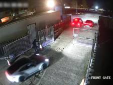 Bewakingscamera filmt diefstal van vijf luxewagens ter waarde van meer dan 800.000 euro