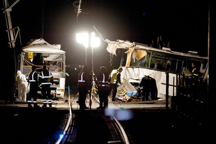 Le 14 décembre 2017, peu après 16h00, la violente collision entre l’autocar et un train express régional (TER) à un passage à niveau avait fait six morts et 17 blessés.