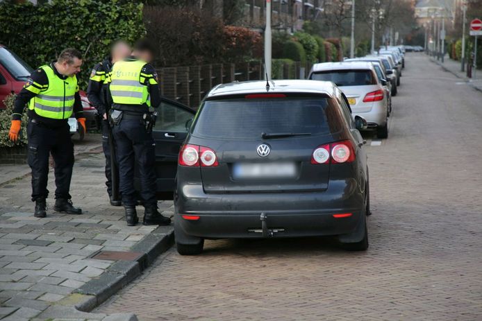 Op de Boslaan is een automobilist aangehouden na een achtervolging die in Utrecht begon.