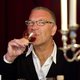 Terraswijntest: Harold Hamersma test wijn op 24 terrassen