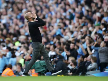Guardiola baalt van inconsequente VAR: 'Misschien had hij een koffiepauze’