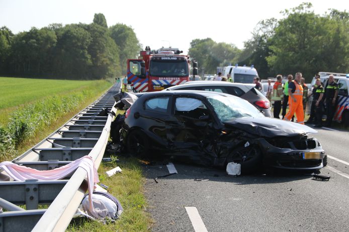 Zeven gewonden bij ernstig ongeval op N57 bij Ouddorp | Schouwen ...