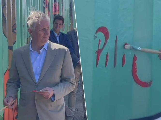 KIJK. Koning Filip signeert muurschildering in township met zijn artiestennaam: ‘Pilip’