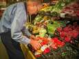 Toezichthouder kijkt naar loonsverhoging bij supermarkten