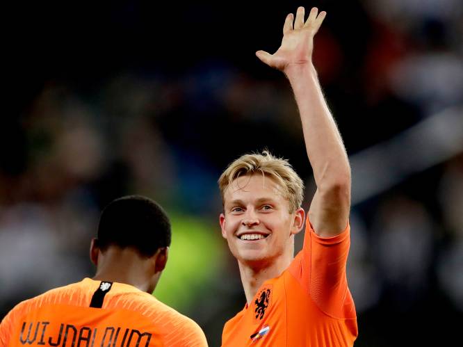 Frenkie de Jong scoort voor het eerst in Oranje: ‘Zat er al even op te wachten’