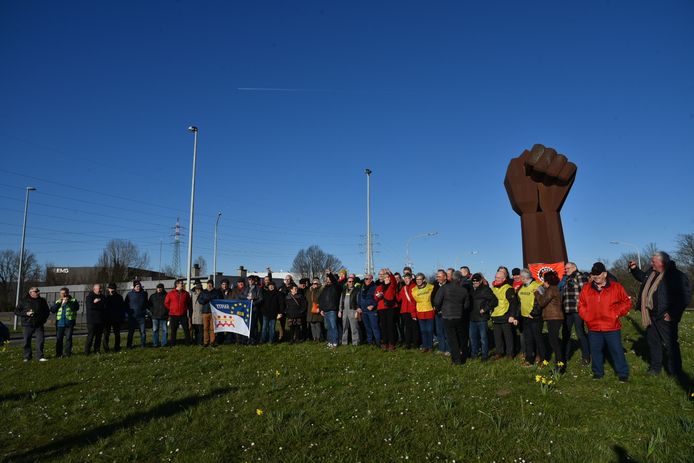 Aan De Vuist kwamen zondag honderd ex-werknemers en vakbondsmensen samen om de sluiting van Renault Vilvoorde te herdenken.