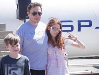 “Ik dacht dat het vader met twee kinderen was”: Twitter maakt zich vrolijk over dit familiekiekje van Elon Musk