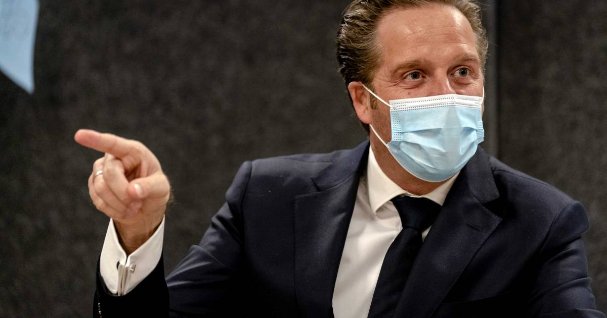 Avondklok Steeds Dichterbij Ook In Tweede Kamer Groeit De Steun Politiek Ad Nl