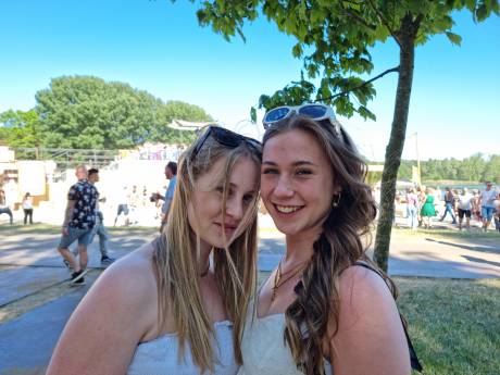 Eindelijk mochten ze: Annabel en Jada gingen naar hun allereerste Emporium