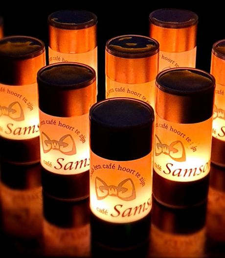 Diefstal sfeerlampjes zorgt voor nodige chagrijn bij Café Samson: ‘Zonder oplaaddock heb je er niets aan’