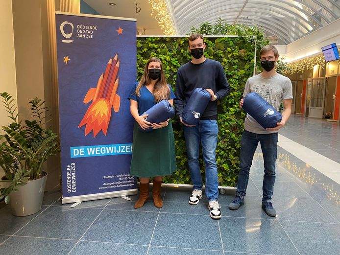 Het loket voor onderwijs- en vrijetijdskansen van Stad Oostende ontleent ook slaapzakken
