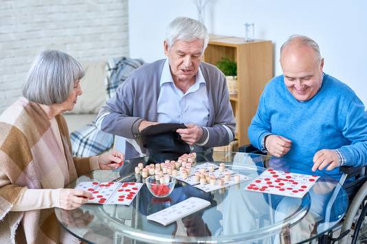 Concessie porselein grot Waarom een potje bingo niet tegen eenzaamheid helpt | Universiteit van NL |  AD.nl