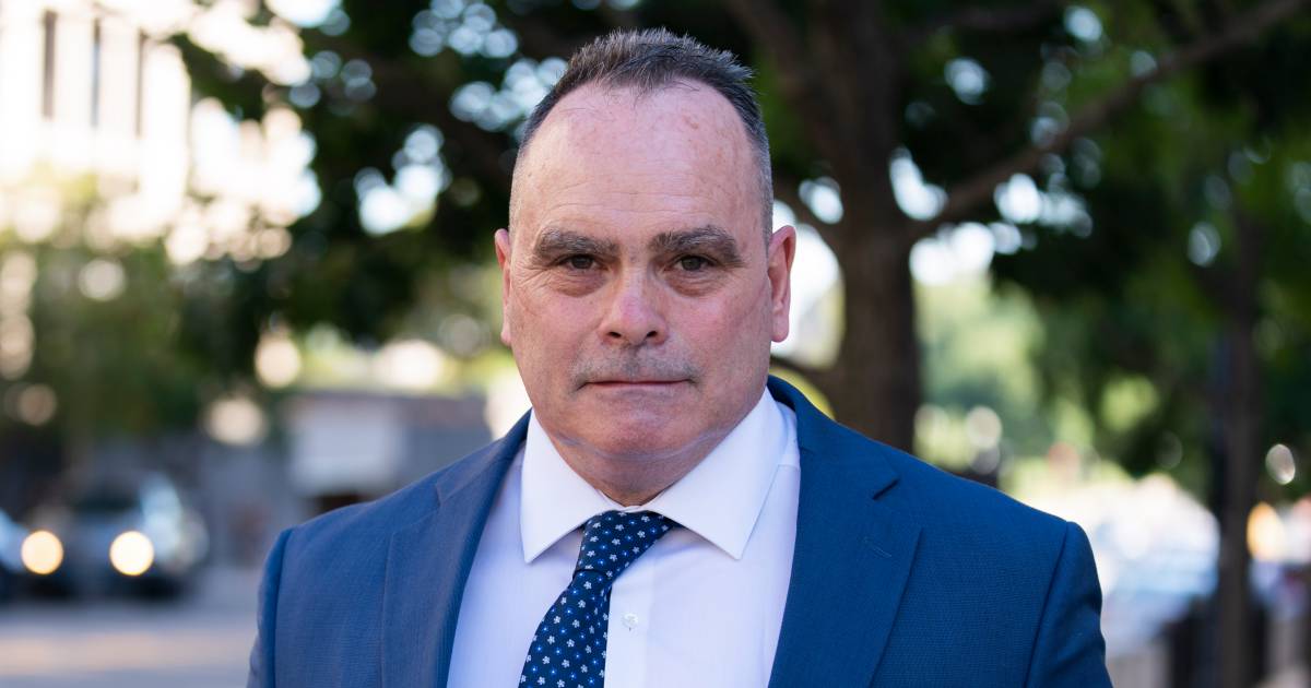 Dieci anni di carcere per un poliziotto in pensione che ha partecipato all’assalto al Campidoglio |  All’estero