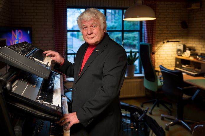 Producer en liedjesschrijver Ad Kraamer uit Drunen ontving afgelopen oktober de Buma NL Lifetime Achievement Award. ,,Het juiste liedje op het juiste moment, dat is het belangrijkste.”