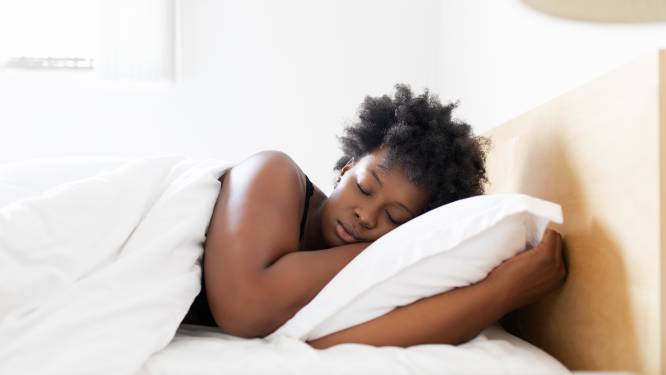 De 7 beste middeltjes en tips voor slechte slapers die je door de nacht heen loodsen