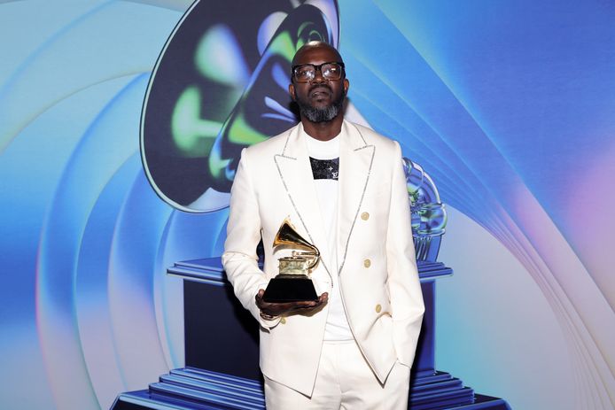 Nel 2022, i Black Coffee hanno ricevuto un altro Grammy Award per il loro disco 