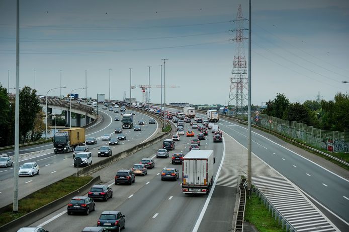 Zo ziet het viaduct van Vilvoorde er vandaag uit. Vanaf augustus gaat het er helemaal anders aan toe.