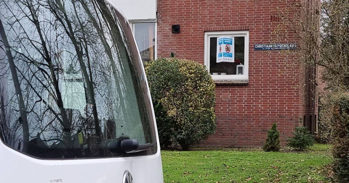 Wéér is het raak in Twente: politie rolt opnieuw hennepkwekerij in woning op.